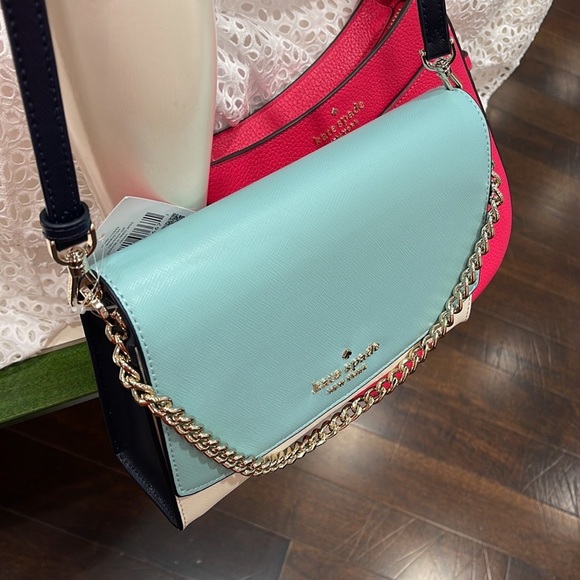 Kate Spade carson convertible crossbody
POOLSIDE MULTI - Picture 6 of 16